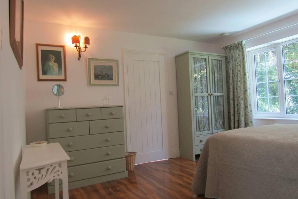 Lovely Spacious Cottage Near The Coast St Austell Exterior foto